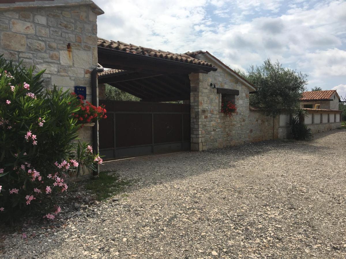 Appartment Hacienda Monica Umag Buitenkant foto